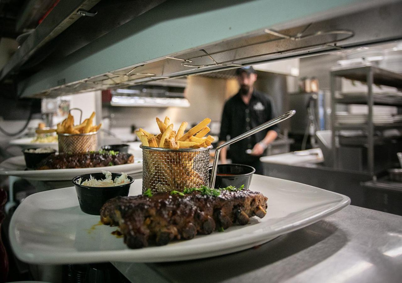 Le Littoral Bistro Gourmand Et Auberge Hotel Sainte Anne-des-Chênes Екстериор снимка